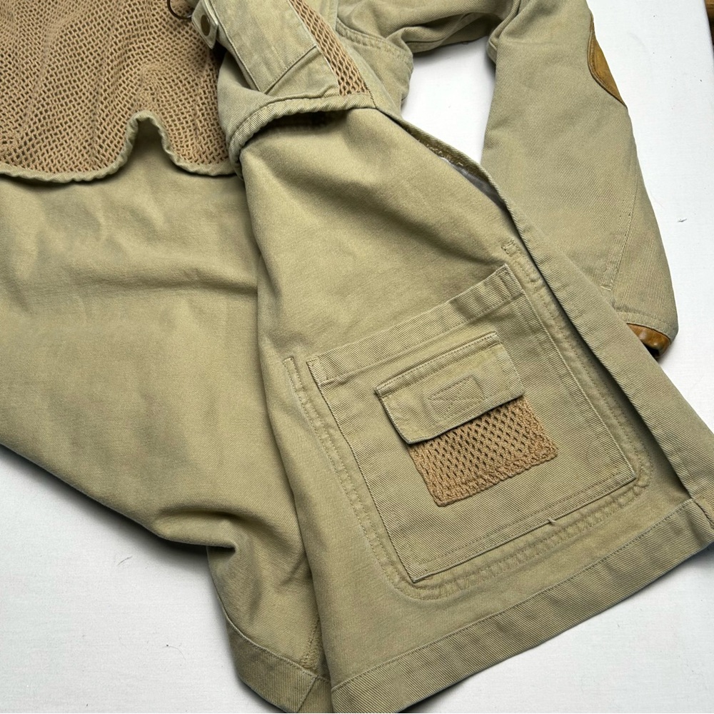 Men's Orvis fishing outdoor Beige Jacket with Brown Accents - Picture 9 of 15
